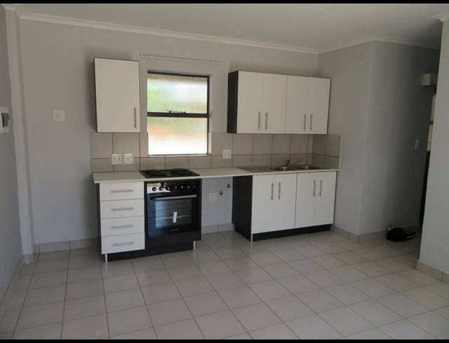 2 BEDROOM APARTMENT FOR SALE IN DIE HOEWES
